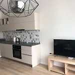 *hot* Main Square Brand New Luxury Apartment